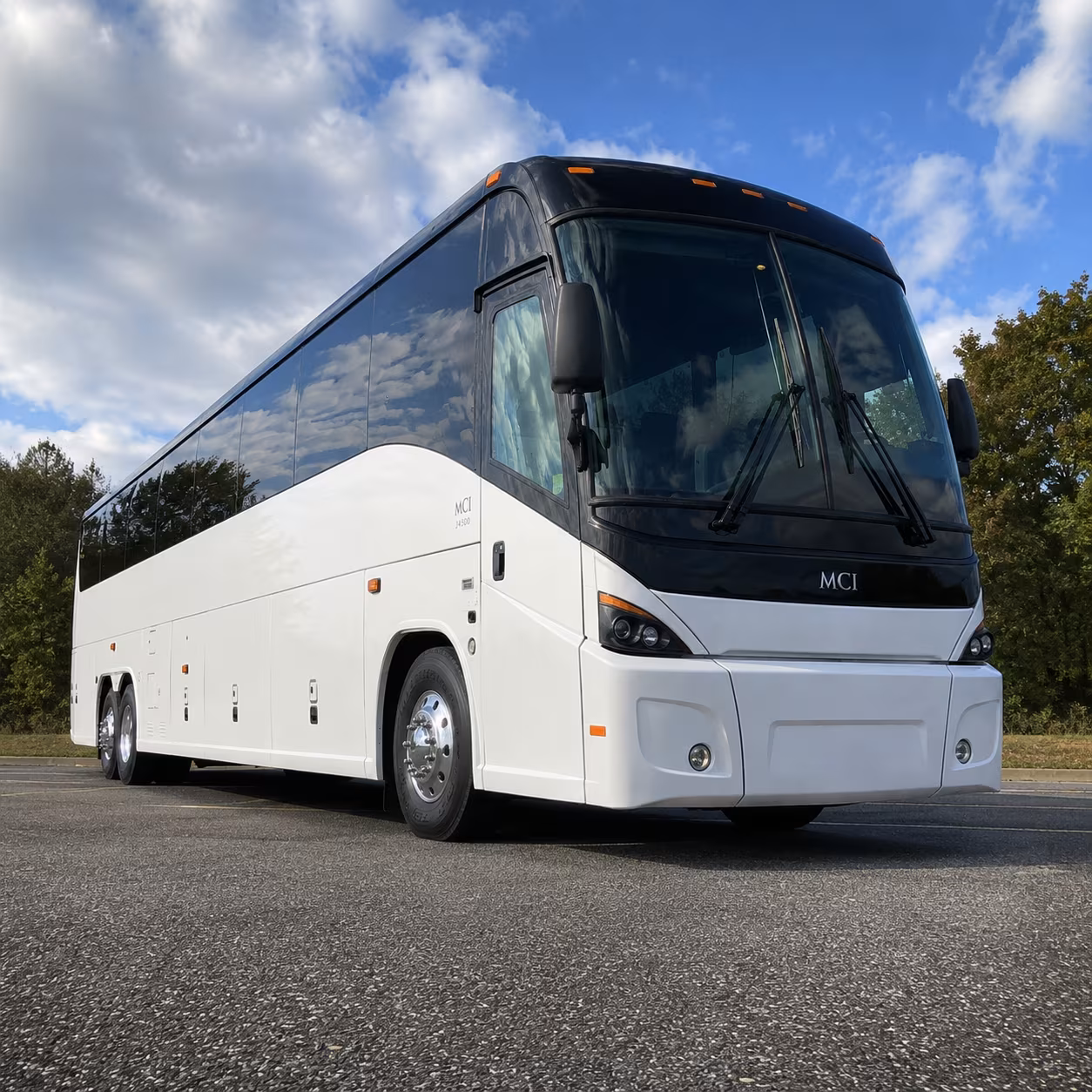 omaha airport shuttle buses for conventions at chi health center